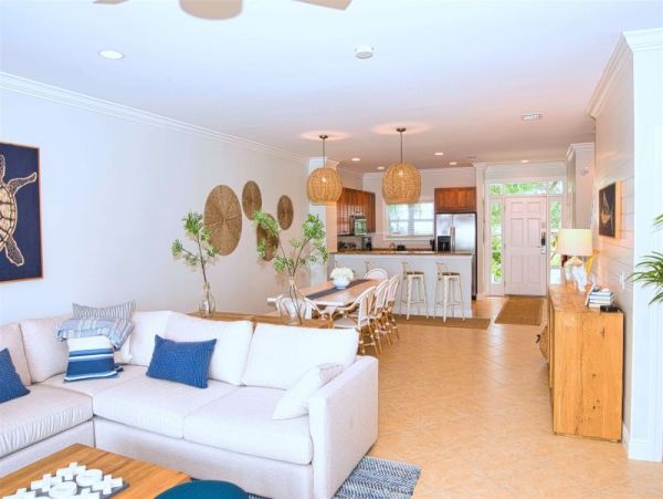Marathon Three Bedroom Town House/Villa