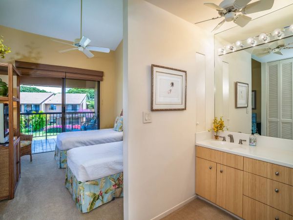 Wailea Luxury Townhome Partial Oceans Views Walk To Beach