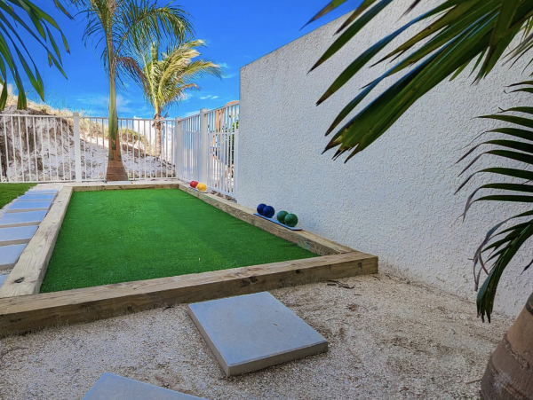 Anna Maria Island Beachfront 4BR Luxury Home Vacation Rental