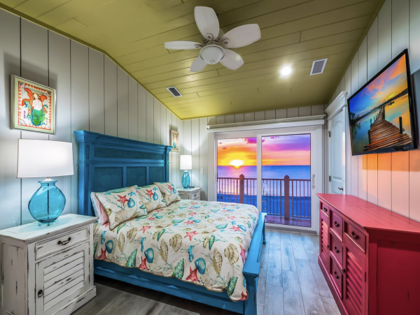 Anna Maria Island Beachfront 4BR Luxury Home Vacation Rental