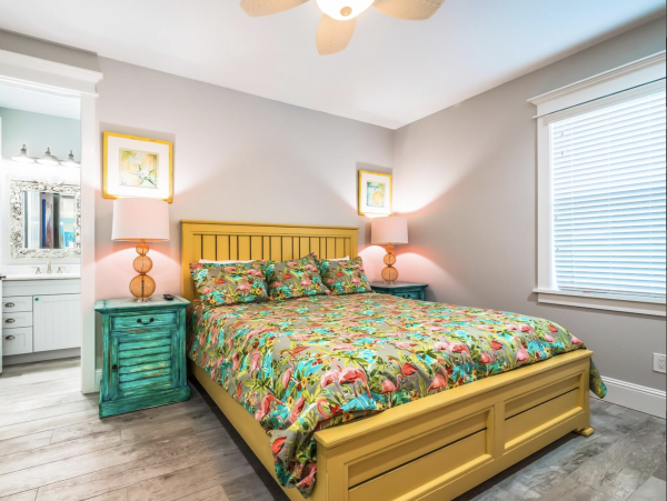 Anna Maria Island Beachfront 4BR Luxury Home Vacation Rental