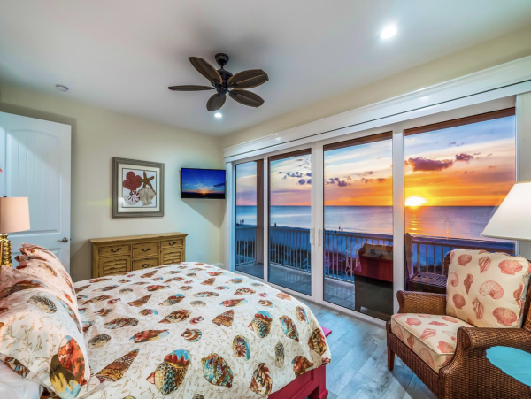 Anna Maria Island Beachfront 4BR Luxury Home Vacation Rental