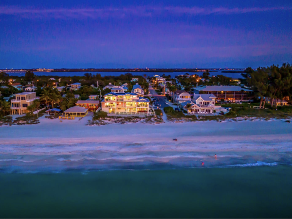 Anna Maria Island Beachfront 4BR Luxury Home Vacation Rental