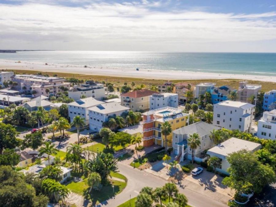 Siesta Key Lovely Duplex Sleeps 9 Guests Rooftop Pool