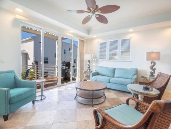 Siesta Key Lovely Duplex Sleeps 9 Guests Rooftop Pool