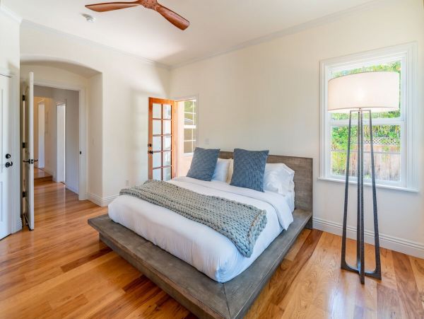 Understated Elegant Villa in Santa Barbara Four Bedrooms