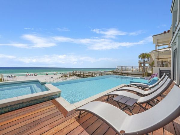 Luxury Destin 7 Bedroom Pool Home On Beach Sleeps 30 Guests