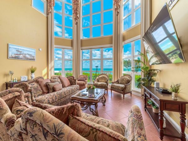 Nine Bedroom Beachfront Villa Pool Hot Tub & Elevator