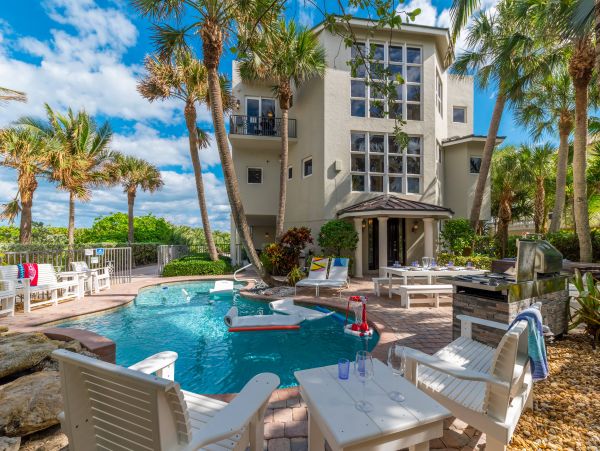 Nine Bedroom Beachfront Villa Pool Hot Tub & Elevator