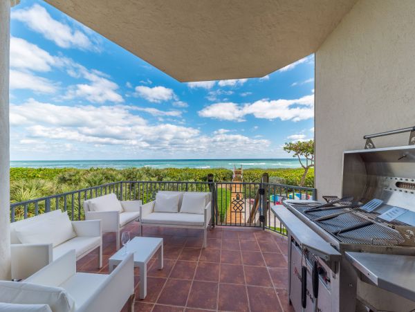 Nine Bedroom Beachfront Villa Pool Hot Tub & Elevator