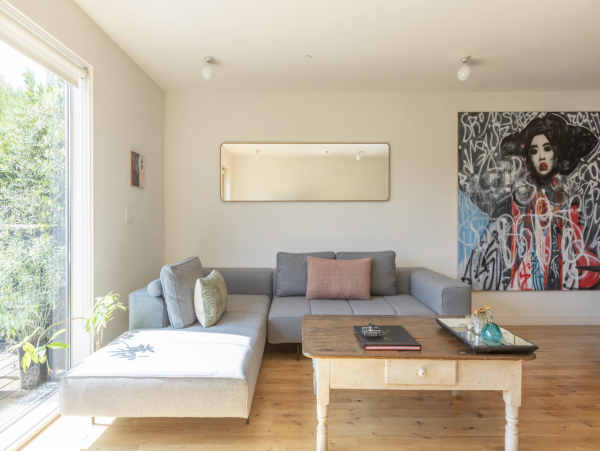 Los Angeles Lovely Contemporary Rental 2 Bedrooms