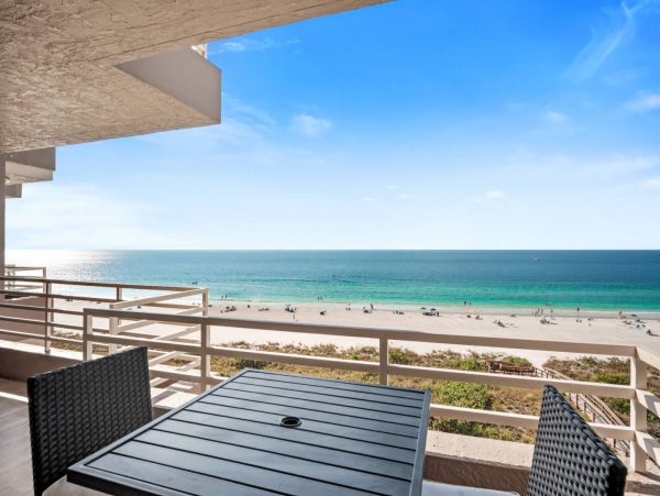 Luxury Vacation Beachfront Condo in Marco Island with Gulf Views