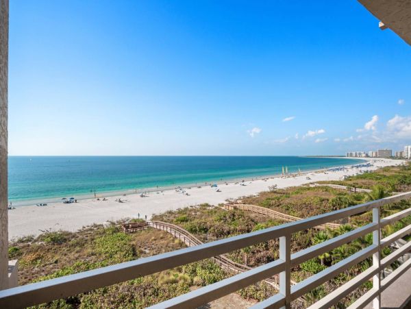 Luxury Vacation Beachfront Condo in Marco Island with Gulf Views