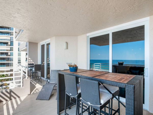 Luxury Vacation Beachfront Condo in Marco Island with Gulf Views