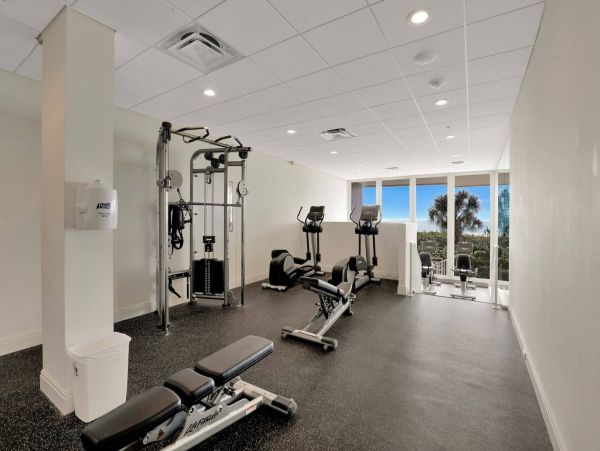 Luxury Vacation Beachfront Condo in Marco Island with Gulf Views