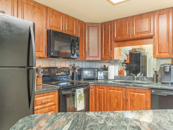 Kihei Maui Vacation Condo Beach Pool 2 Bedrooms