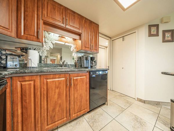 Kihei Maui Vacation Condo Beach Pool 2 Bedrooms