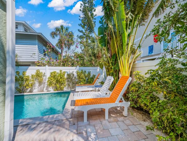 Luxury Bradenton Beach Six Bedroom Vacation Pool Home