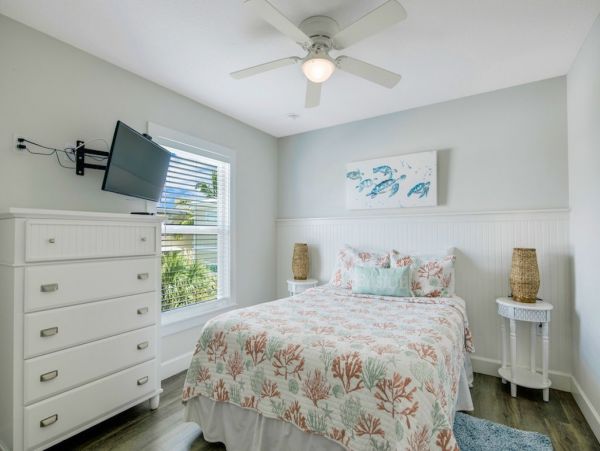 Luxury Bradenton Beach Six Bedroom Vacation Pool Home