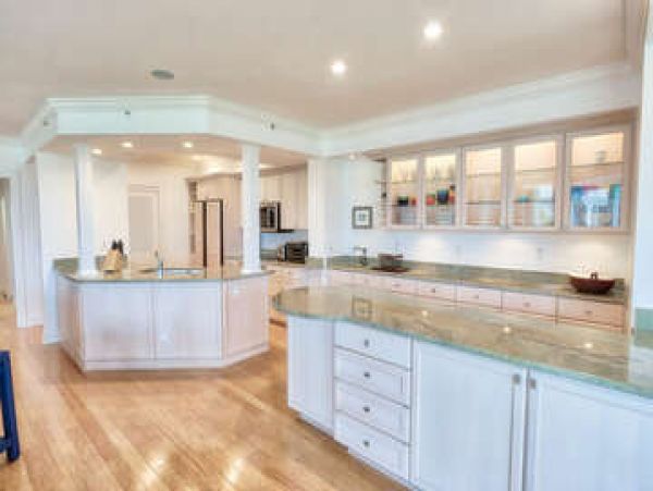 Captiva Luxury Bay Rental Condo Pool