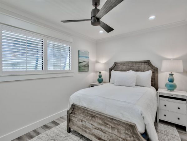 Luxury Walk Out to Beach Townhouse