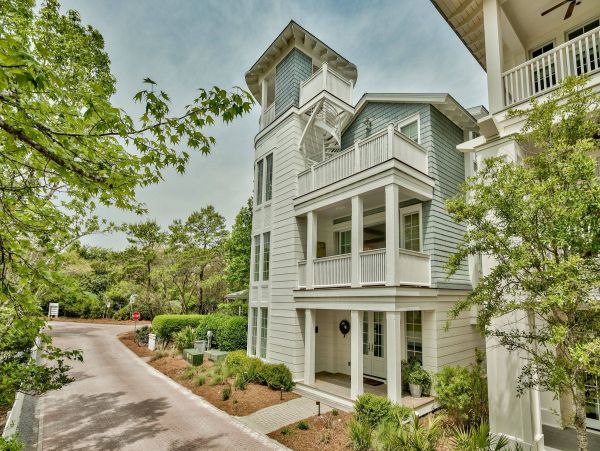 Seaside Beach Luxury Vacation Home 300 Yards to Beach