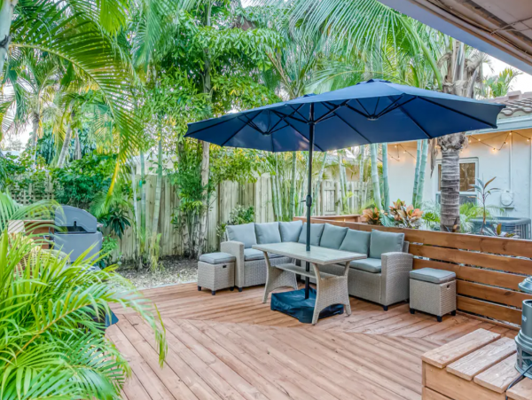 Fort Lauderdale Vacation Home 4 Bedrooms with Private Pool