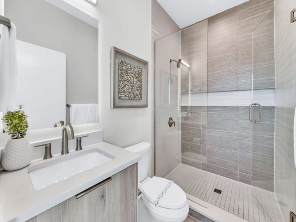 Siesta Key Luxury Rental | Beachfront with Rooftop Deck