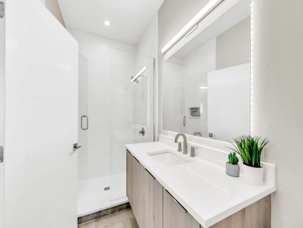 Siesta Key Luxury Rental | Beachfront with Rooftop Deck