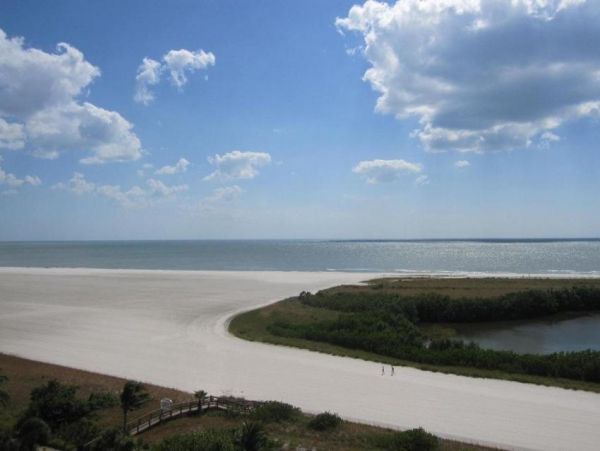 Marco Island Condo with Pool Tennis Court 6 Guests