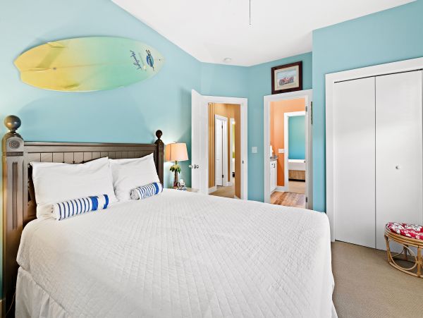 Destin Six Bedroom Vacation Rental Home Walk to Beach 4,000 Sq Ft WOW