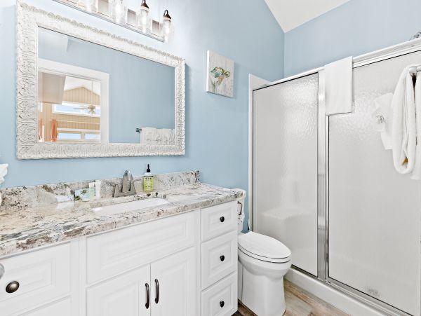 Destin Six Bedroom Vacation Rental Home Walk to Beach 4,000 Sq Ft WOW
