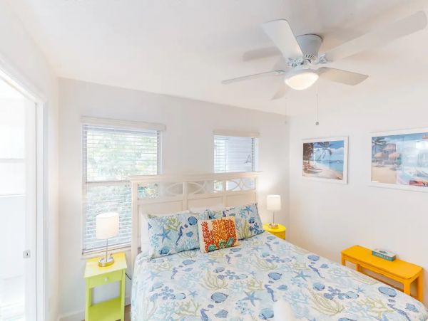 Bradenton Beach Five Bedroom Vacation Rental Close to Beach
