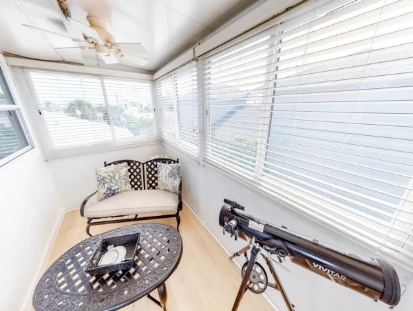 Bradenton Beach Five Bedroom Vacation Rental Close to Beach