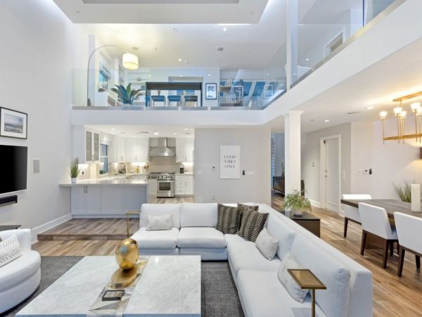 Stunning Malibu Luxury Vacation Home Beach & Ocean Views