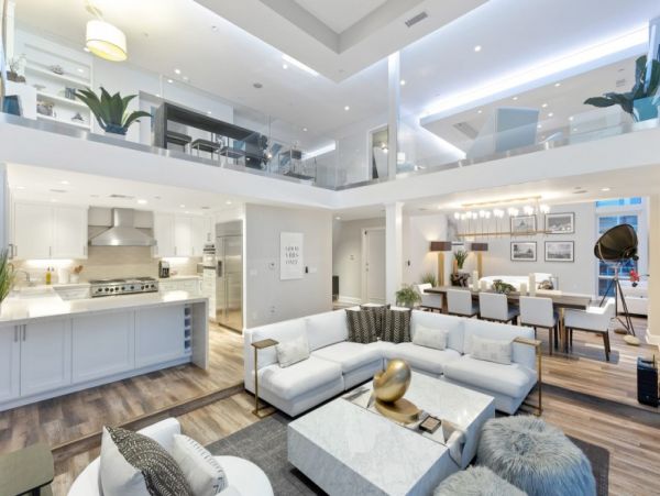 Stunning Malibu Luxury Vacation Home Beach & Ocean Views