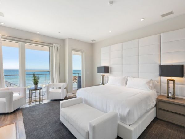 Stunning Malibu Luxury Vacation Home Beach & Ocean Views