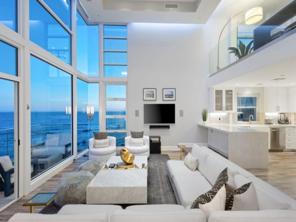 Stunning Malibu Luxury Vacation Home Beach & Ocean Views