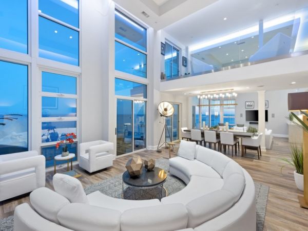 Stunning Malibu Luxury Vacation Home Beach & Ocean Views