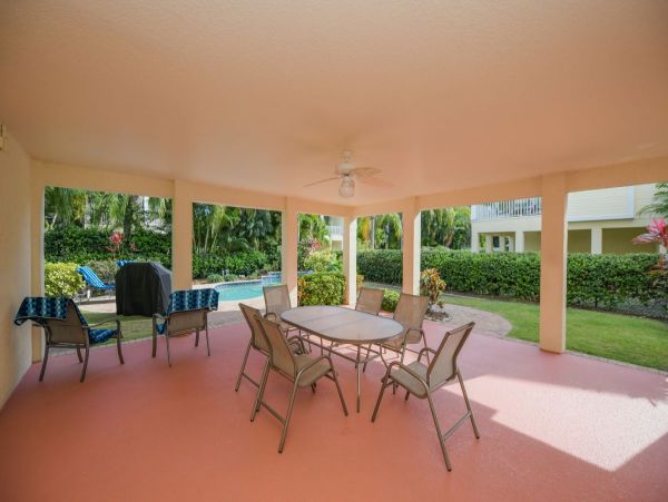 3 Bedroom Vacation Townhouse in Holmes Beach