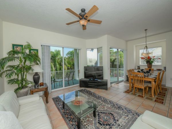 3 Bedroom Vacation Townhouse in Holmes Beach
