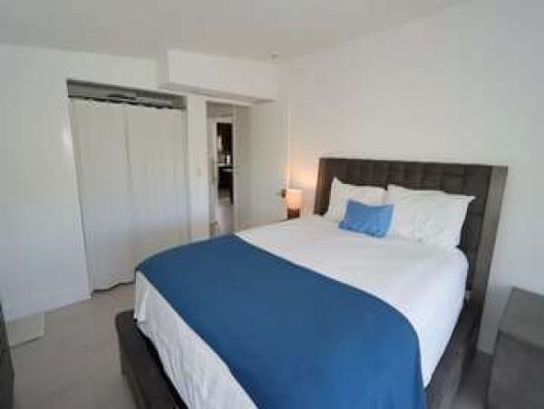 Naples Luxury Accommodation Minutes to 5th Avenue