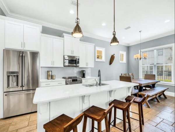 Stylish Accommodation In Destin With Golf Cart
