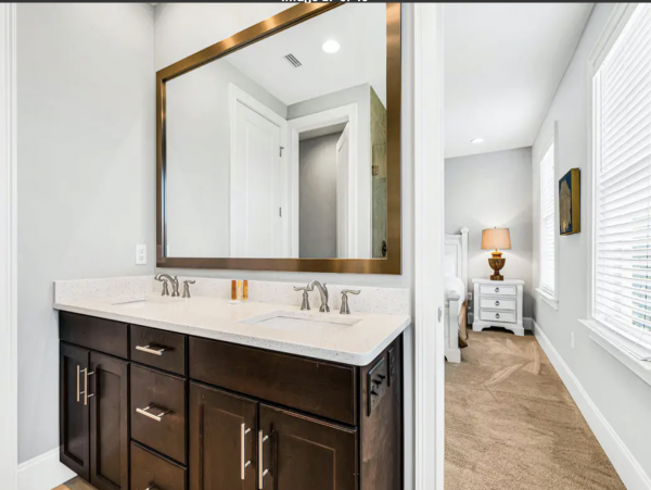Stylish Accommodation In Destin With Golf Cart
