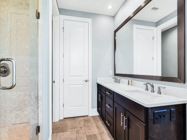Stylish Accommodation In Destin With Golf Cart
