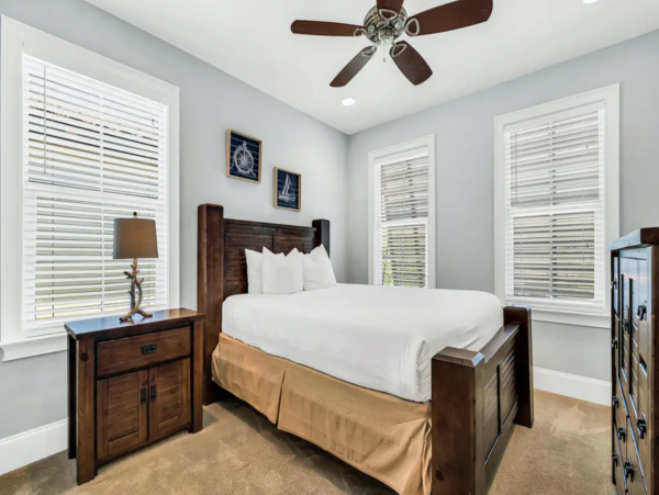 Stylish Accommodation In Destin With Golf Cart