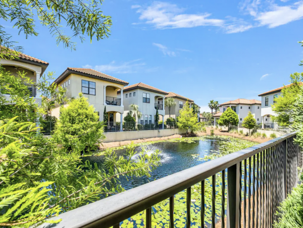 Stylish Accommodation In Destin With Golf Cart