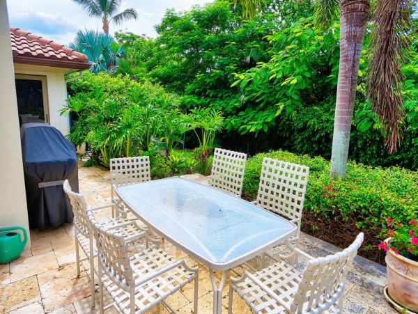 Naples Villa Steps From the Beach, Boat Dock & Pool