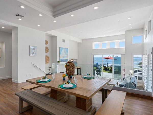 Oceanfront Luxury Villa in Oceanside CA Four Bedrooms