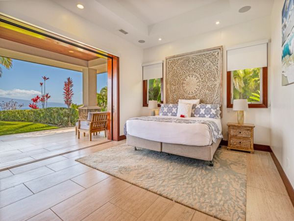Amazing Ocean & Mountain Views 4 Bedroom Villa in Lahaina